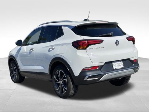 Used 2022 Buick Encore GX Essence FWD image 5