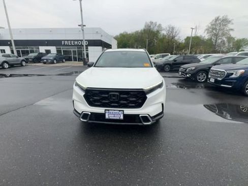Used 2023 Honda CR-V Sport Touring image 3