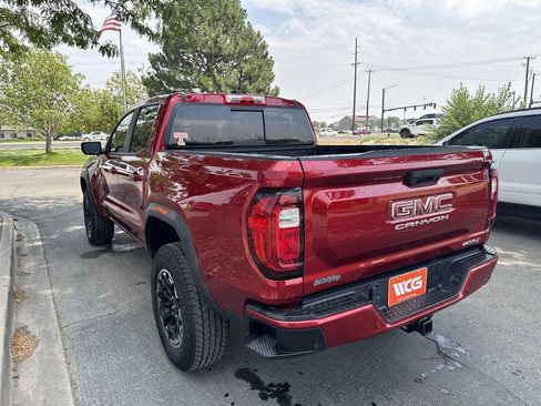 Used 2023 GMC Canyon AT4 w/ AT4 Premium Package AWD/4WD image 8