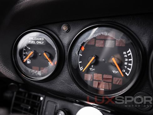 Used 1992 Porsche 911 America Roadster RWD image 38