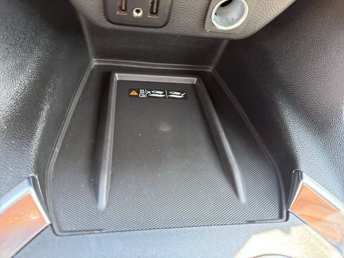 Used 2023 Chevrolet Traverse LT AWD/4WD image 22