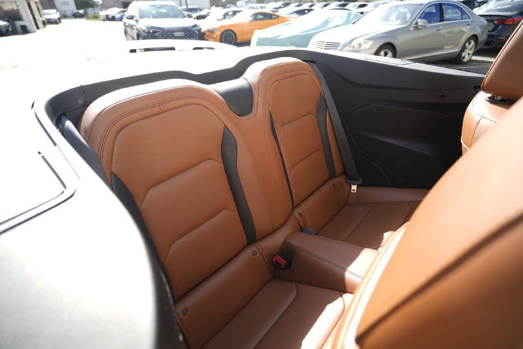 Used 2018 Chevrolet Camaro SS RWD image 31