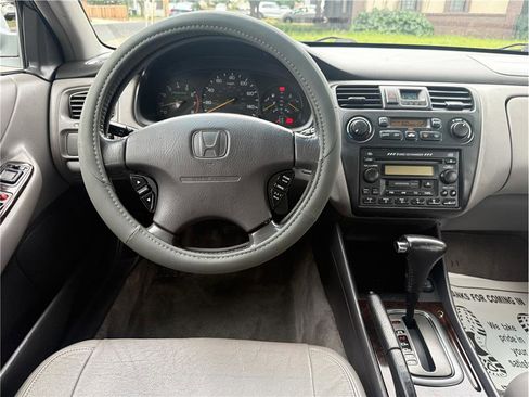 Used 2002 Honda Accord EX image 9