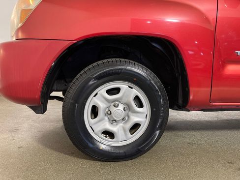 Used 2010 Toyota Tacoma 2WD Access Cab image 11