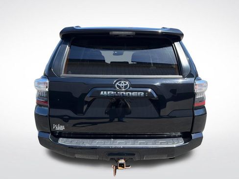 Used 2020 Toyota 4Runner SR5 Premium w/ Moonroof Package AWD/4WD image 7
