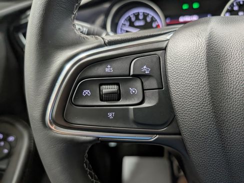 Used 2023 Buick Encore GX Select w/ Safety Package II AWD/4WD image 20