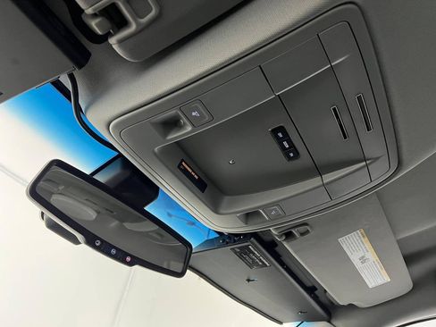 Used 2020 Chevrolet Tahoe 4WD image 35