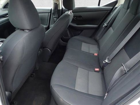 Used 2024 Nissan Sentra SV image 8