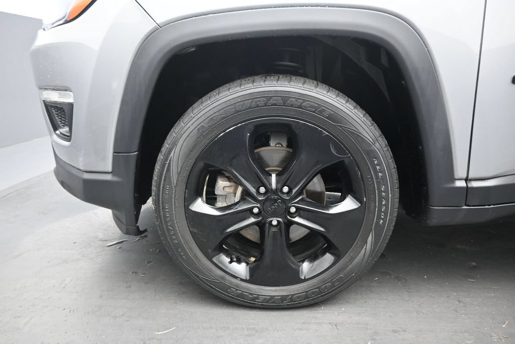 Used 2019 Jeep Compass Latitude AWD/4WD image 46