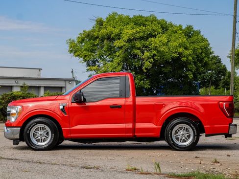 Used 2021 Ford F150 XLT w/ Equipment Group 301A Mid RWD image 9
