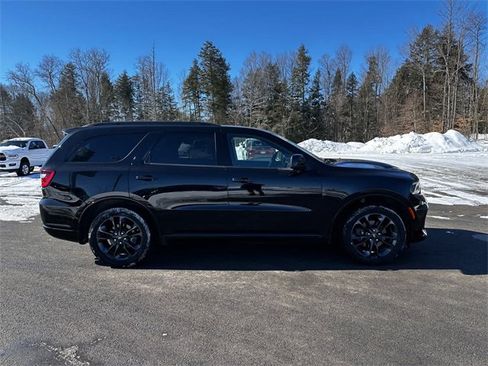 Used 2023 Dodge Durango R/T w/ Hemi Orange Plus Package image 6