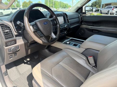 Used 2019 Ford Expedition Limited w/ Equipment Group 302A RWD image 11