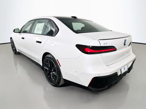 New 2026 BMW i7 eDrive50 w/ M Sport Package image 7