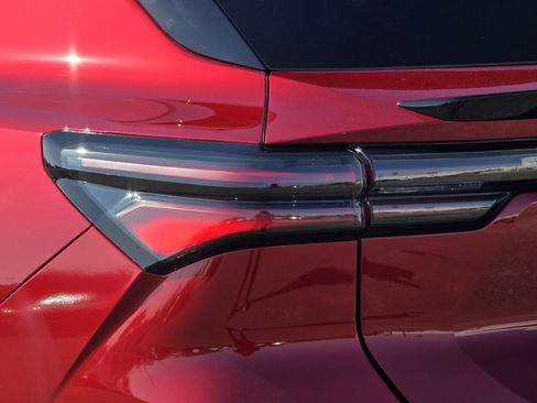 New 2026 Chevrolet Equinox EV LT w/ LPO, Blackout Package image 12