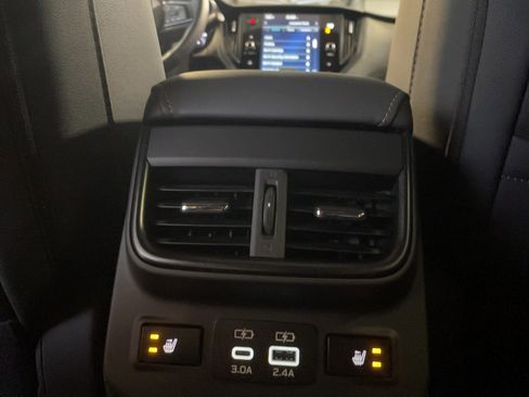 Used 2025 Subaru Outback Wilderness image 7