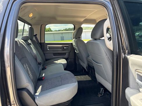 Used 2017 RAM 2500 Big Horn w/ Sport Appearance Group AWD/4WD image 11