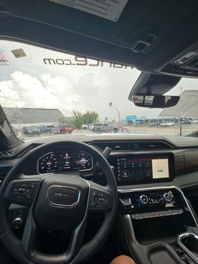 Used 2026 GMC Sierra 3500 Denali Ultimate AWD/4WD image 11