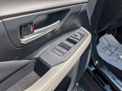 New 2026 Toyota Grand Highlander XLE image 10