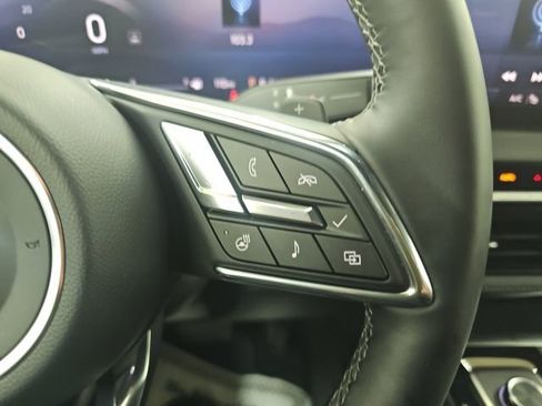 Used 2025 Buick Enclave Preferred image 8