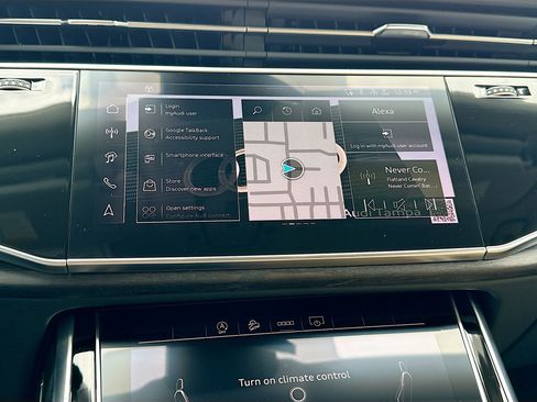 Certified 2025 Audi Q7 Premium w/ Convenience Plus Package image 31