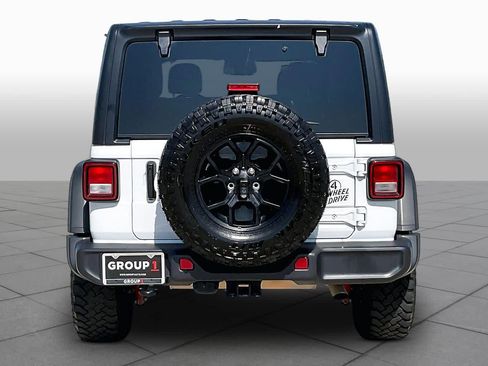 Used 2025 Jeep Wrangler Unlimited Sport AWD/4WD image 5