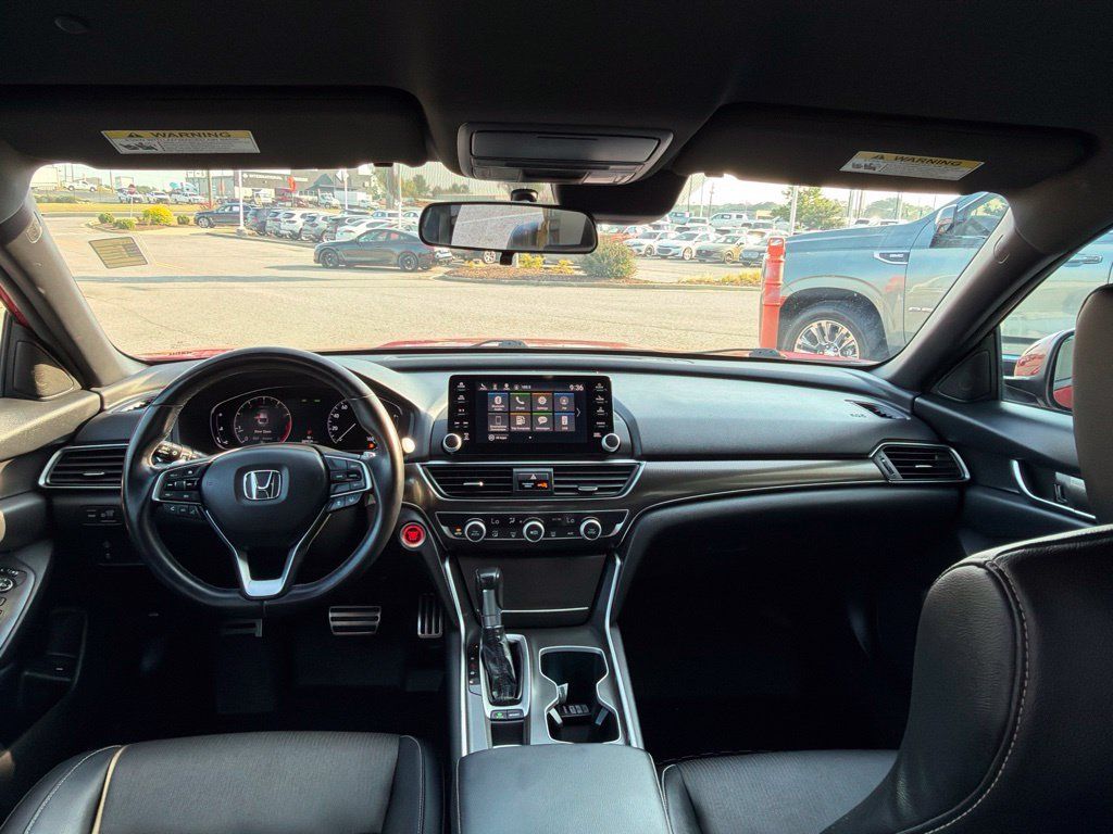 Used 2018 Honda Accord Sport image 27