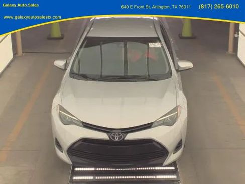 Used 2019 Toyota Corolla LE FWD image 2