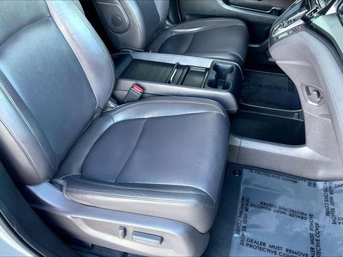 Used 2018 Honda Odyssey EX-L image 23