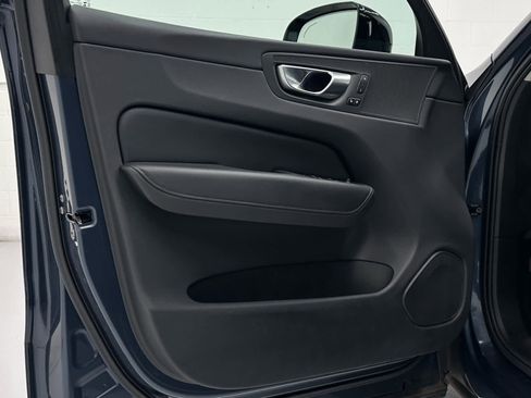 Used 2024 Volvo XC60 B5 Plus w/ Protection Package Premier AWD/4WD image 23