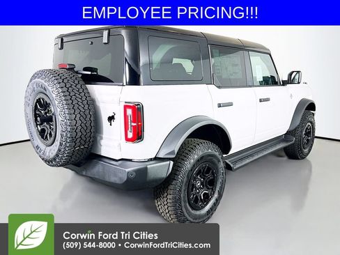 New 2026 Ford Bronco Outer Banks w/ Sasquatch Package AWD/4WD image 15