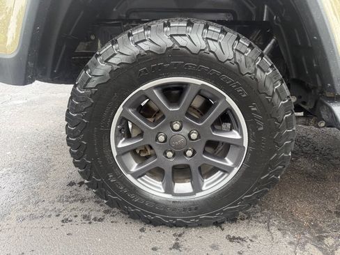 Used 2020 Jeep Gladiator Overland AWD/4WD image 53
