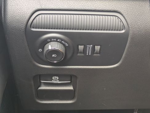 New 2025 Jeep Wagoneer Series II w/ Convenience Group I image 17