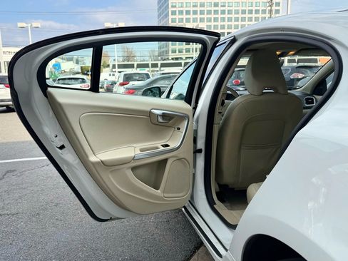 Used 2015 Volvo S60 T5 Premier image 27