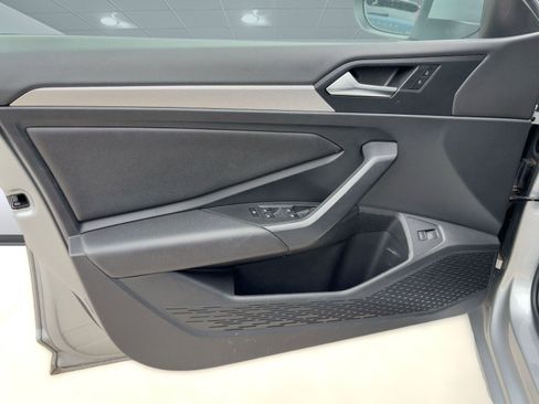 Used 2020 Volkswagen Jetta SE image 26