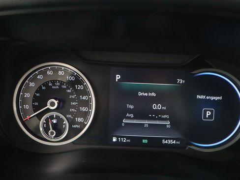 Used 2022 Genesis G70 2.0T w/ Prestige Package image 15