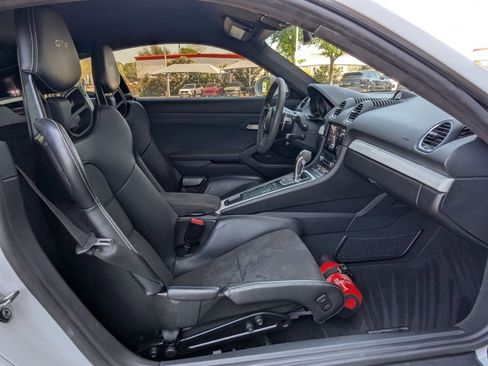Used 2022 Porsche 718 Cayman GT4 RWD image 21
