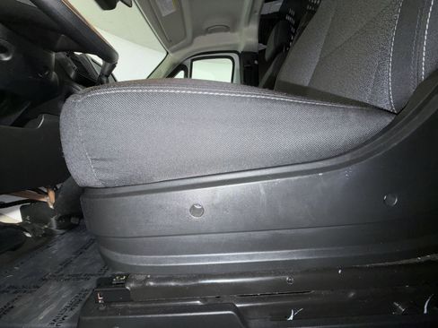 Used 2025 RAM ProMaster 2500 w/ U-Haul Equipment Group FWD image 14