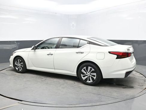 Used 2021 Nissan Altima 2.5 S FWD image 4