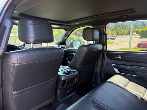 Used 2022 Toyota Tundra Platinum w/ Advanced Package AWD/4WD image 32