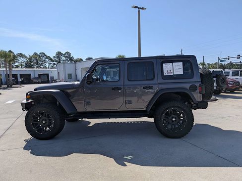 Certified 2018 Jeep Wrangler Unlimited Rubicon AWD/4WD image 6