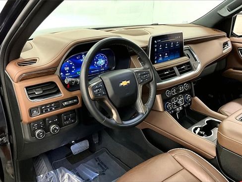 Used 2024 Chevrolet Suburban High Country image 12