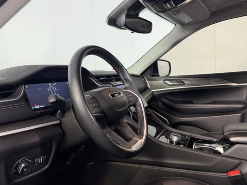 Used 2022 Jeep Grand Cherokee L Limited image 23