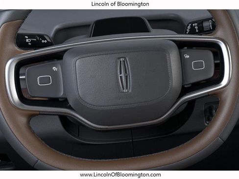 New 2025 Lincoln Navigator L Reserve image 13