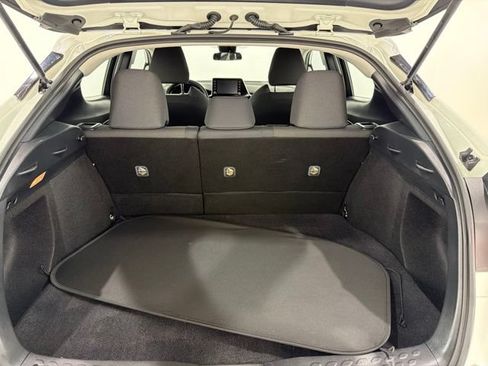 Used 2021 Toyota C-HR LE FWD image 25