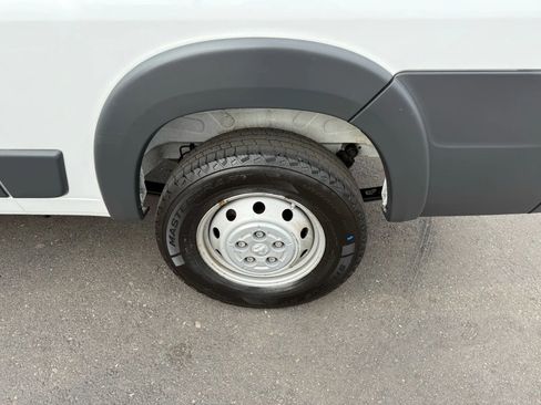 Used 2018 RAM ProMaster 2500 image 19