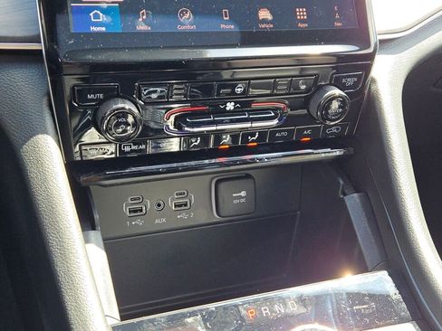 New 2025 Jeep Grand Cherokee Limited w/ MOPAR Finishing Package image 29