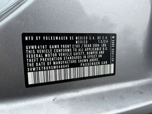 Used 2025 Volkswagen Jetta SE image 28