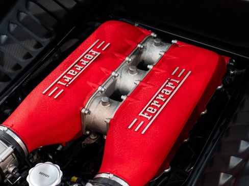 Used 2011 Ferrari 458 Italia Coupe image 19