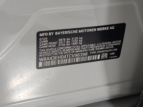 Used 2026 BMW 750e xDrive w/ Luxury Rear Seating Package AWD/4WD image 37