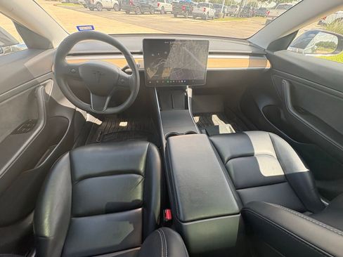 Used 2020 Tesla Model 3 Standard Range Plus RWD image 7